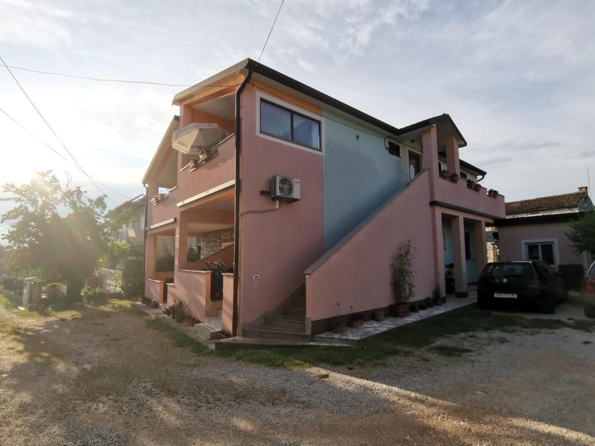 Appartamento Haus Cataleya Umago Esterno foto