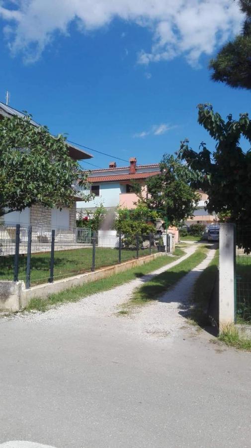Appartamento Haus Cataleya Umago Esterno foto